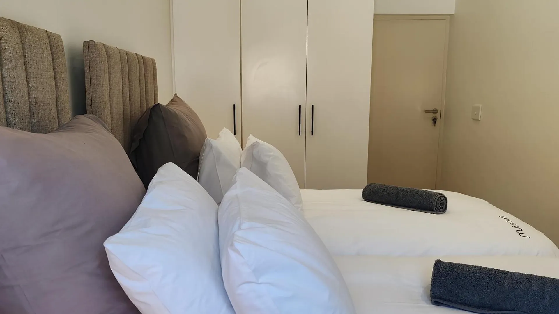 Surfers Corner Luxury Penthouse Apartment Muizenberg