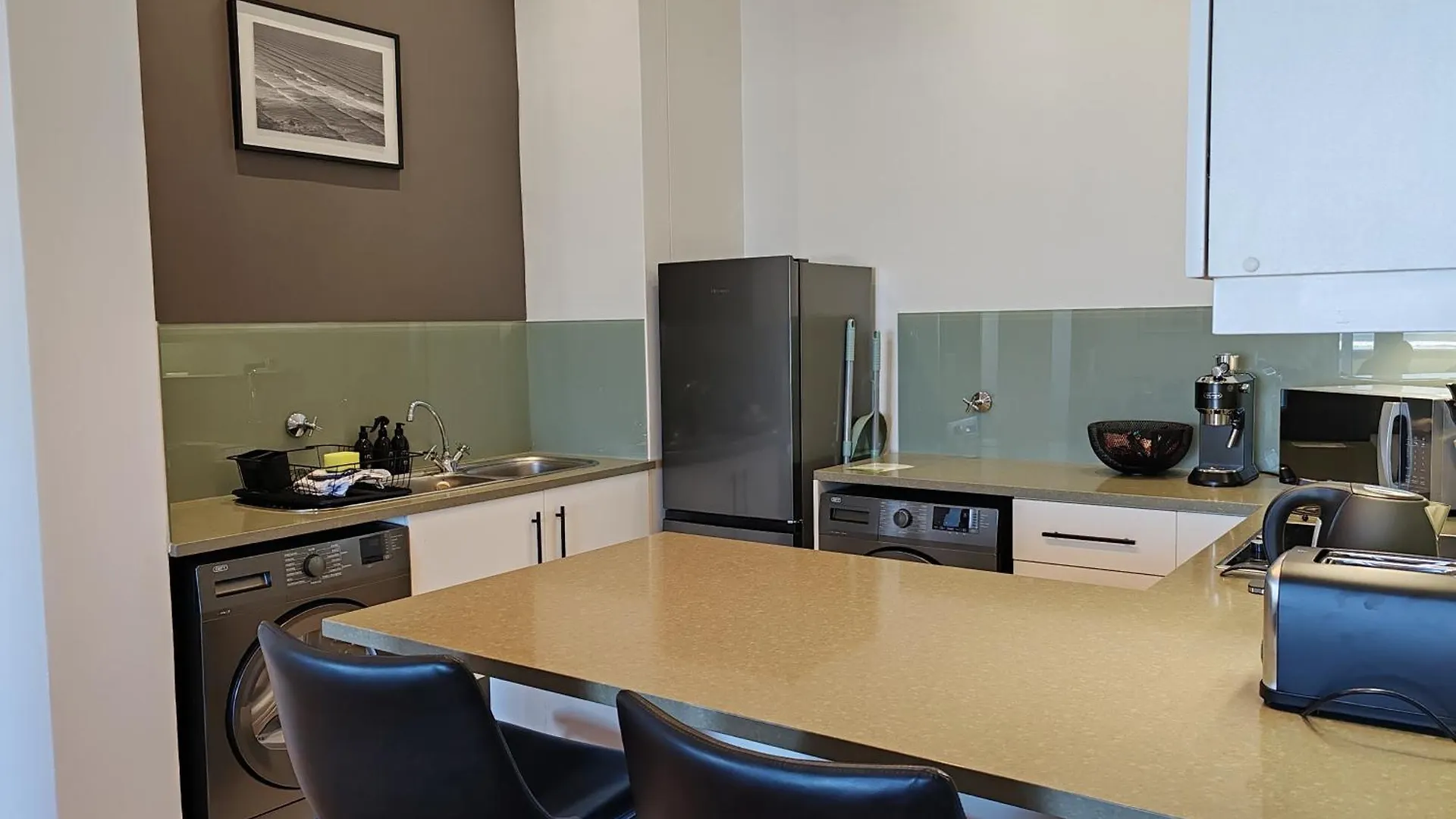 Surfers Corner Luxury Penthouse Apartment Muizenberg