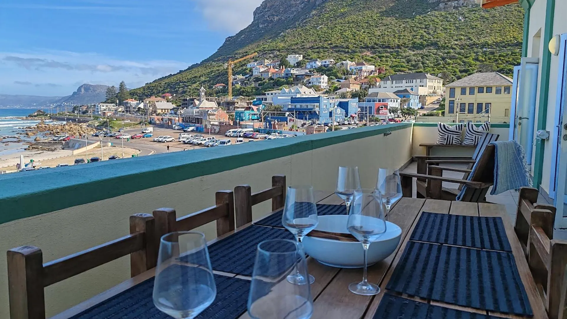 Surfers Corner Luxury Penthouse Apartment Muizenberg