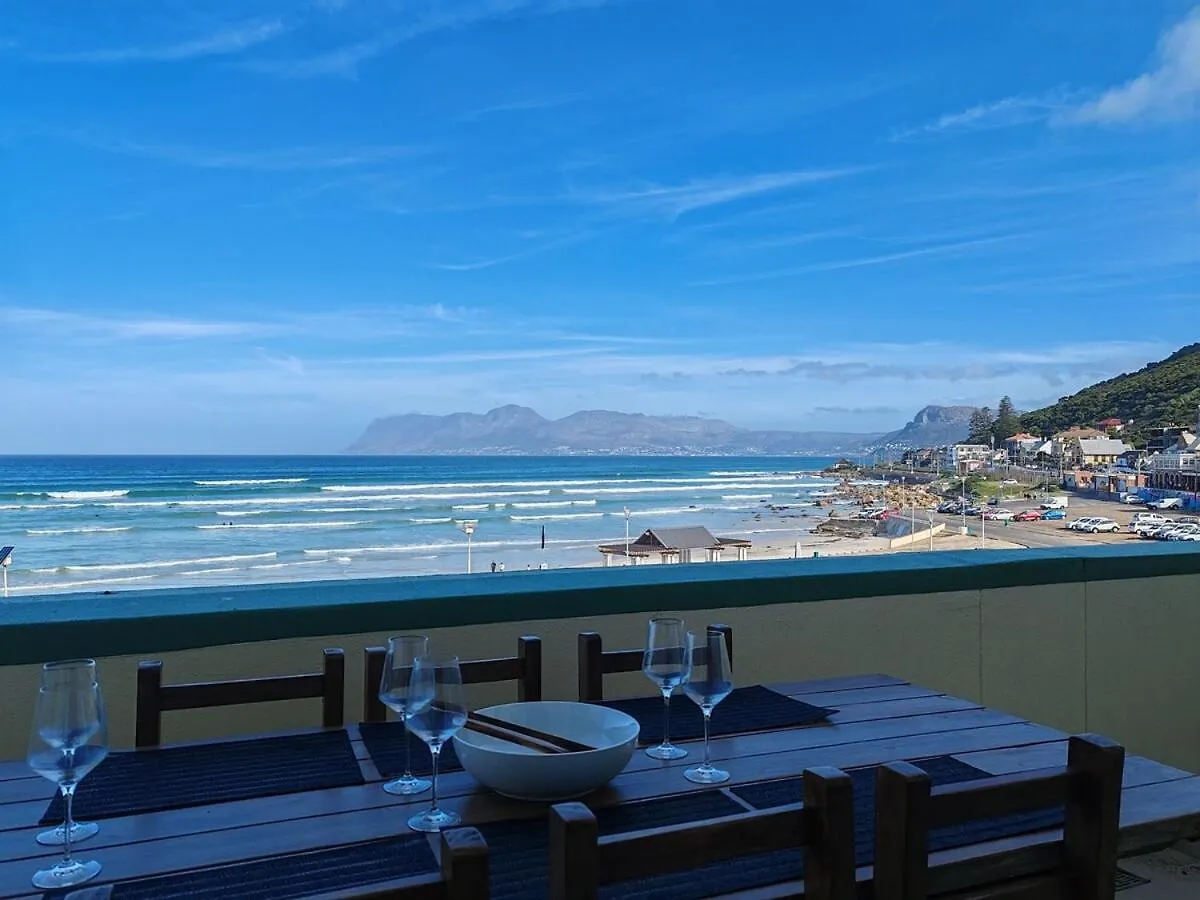 Surfers Corner Luxury Penthouse Apartment Muizenberg