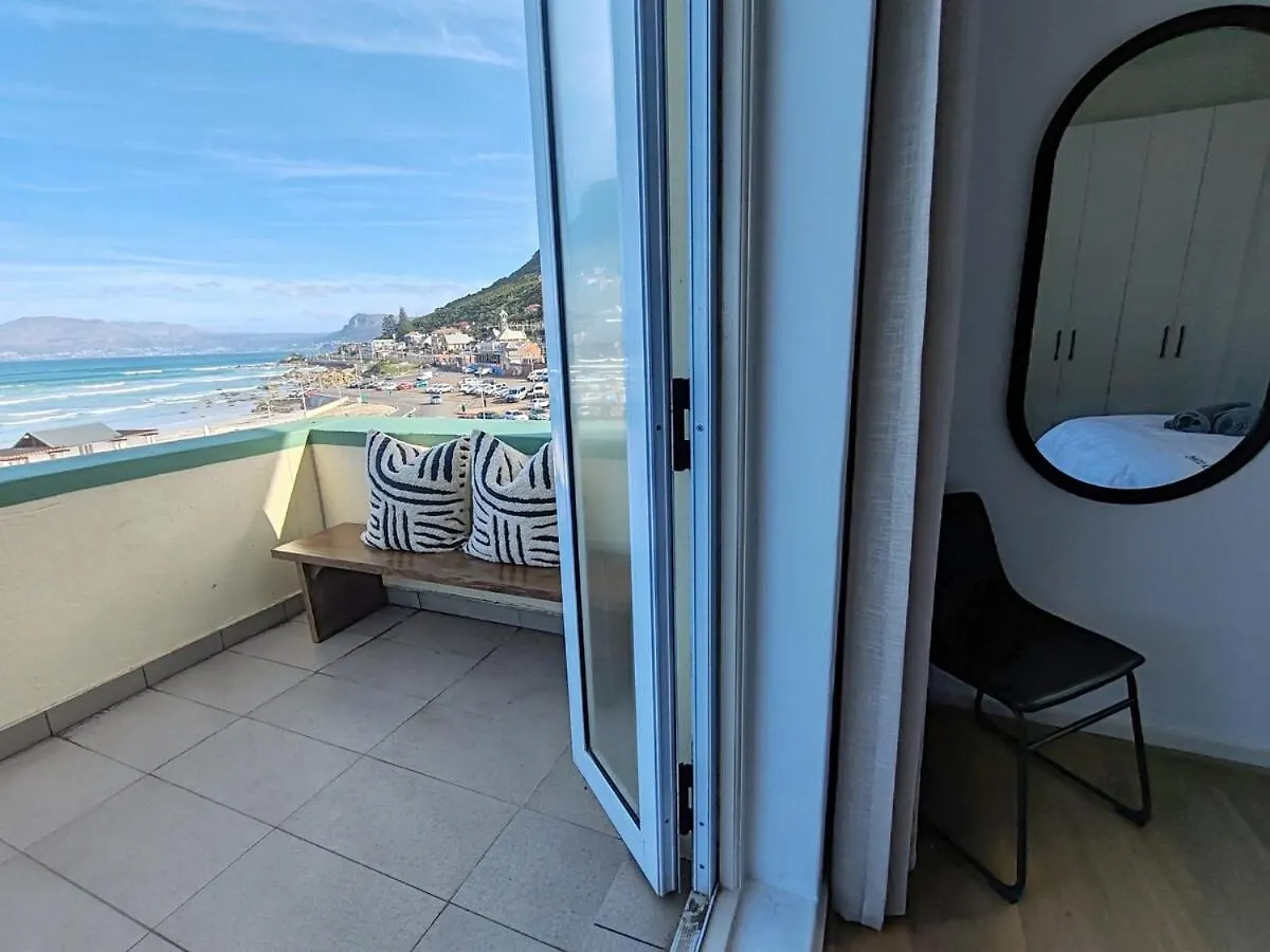 Surfers Corner Luxury Penthouse Apartment Muizenberg