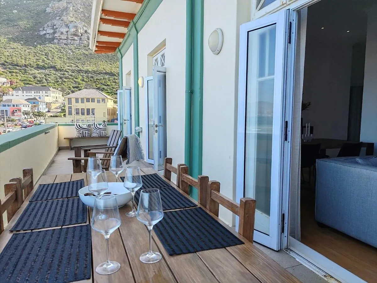 Surfers Corner Luxury Penthouse Apartment Muizenberg