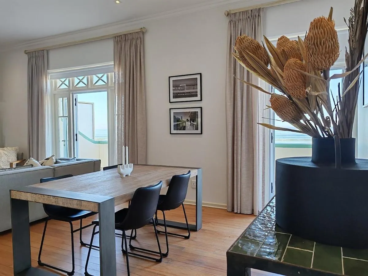 Surfers Corner Luxury Penthouse Apartment Muizenberg