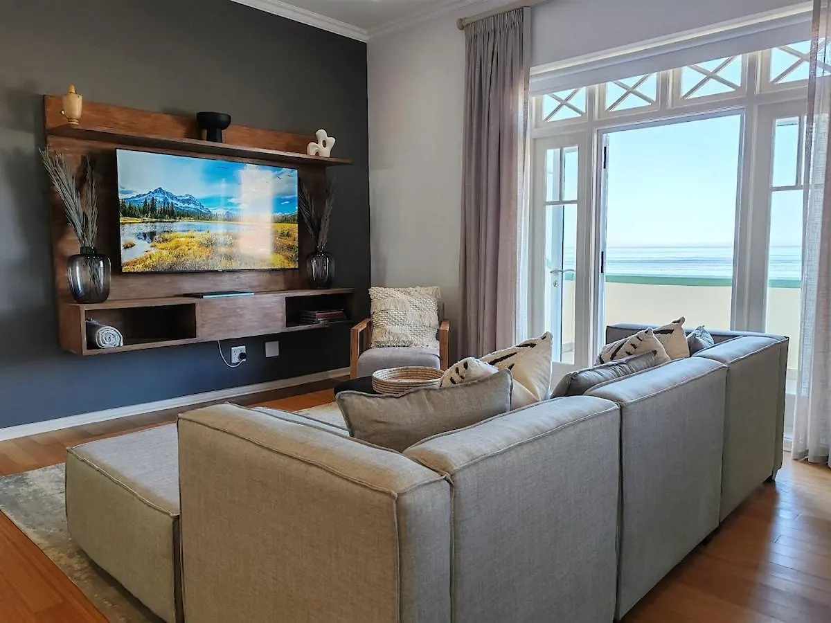 Surfers Corner Luxury Penthouse Apartment Muizenberg