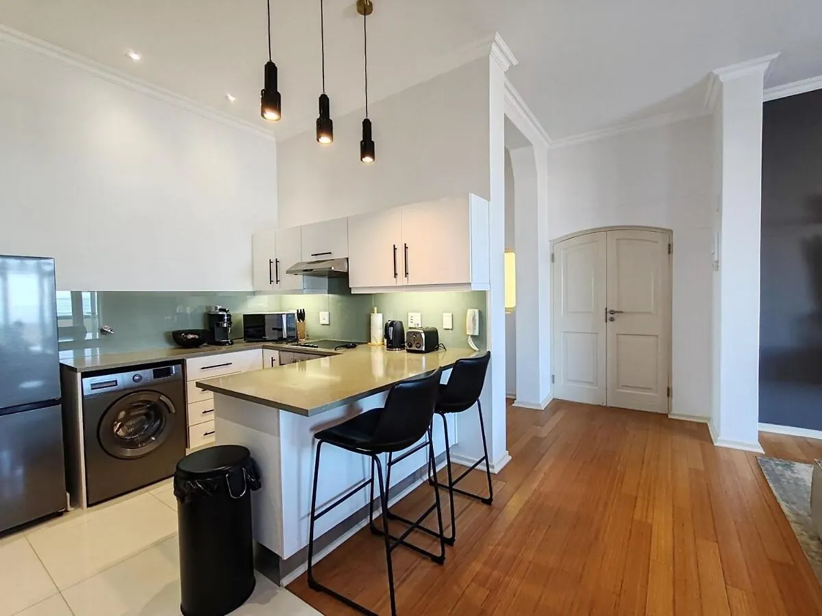 Surfers Corner Luxury Penthouse Apartment Muizenberg