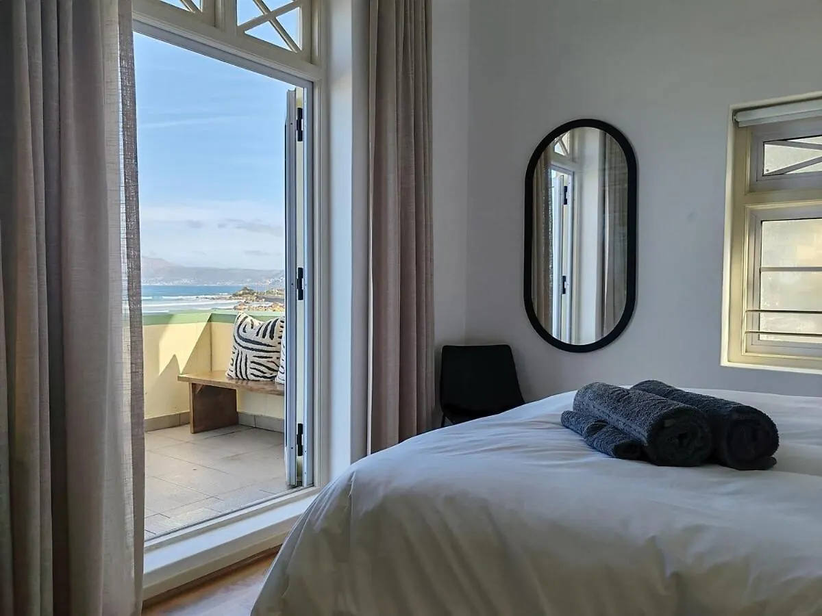 Surfers Corner Luxury Penthouse Apartment Muizenberg 0*,  South Africa